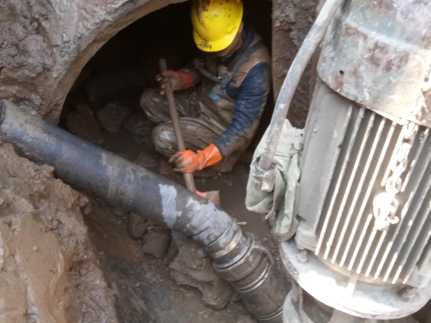 若尔盖管道清淤